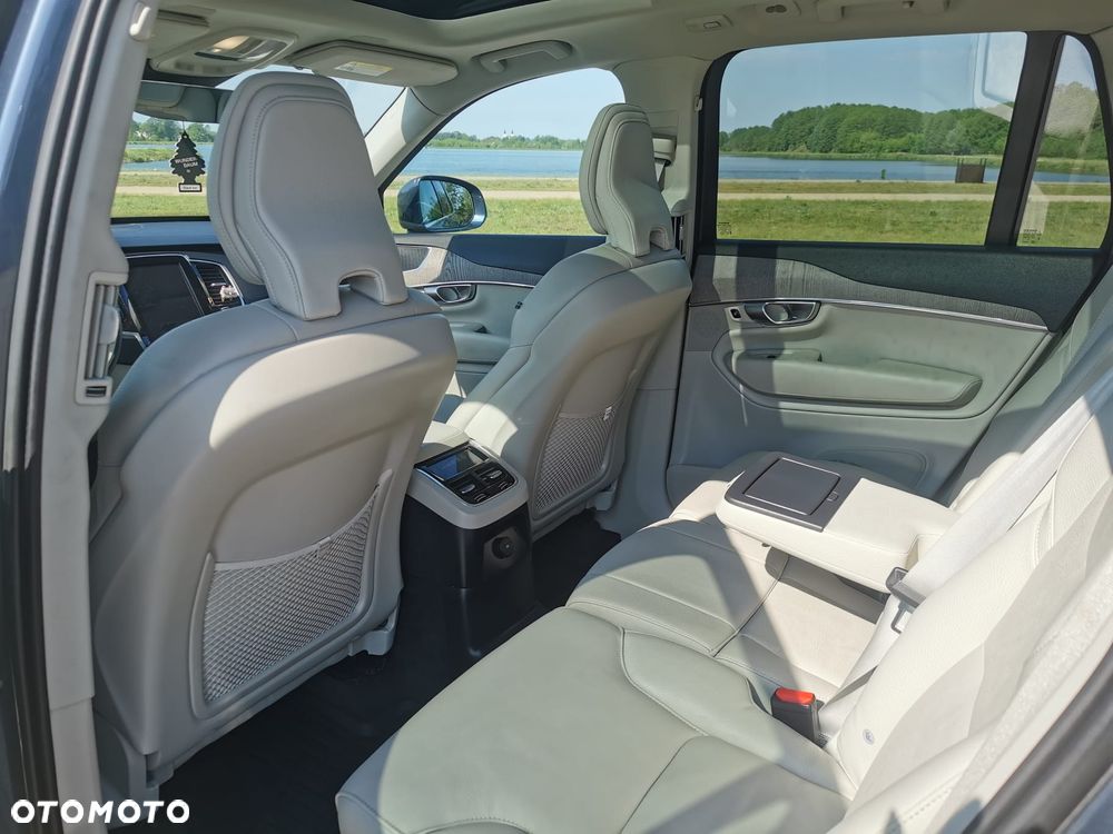 Volvo XC 90 - 31