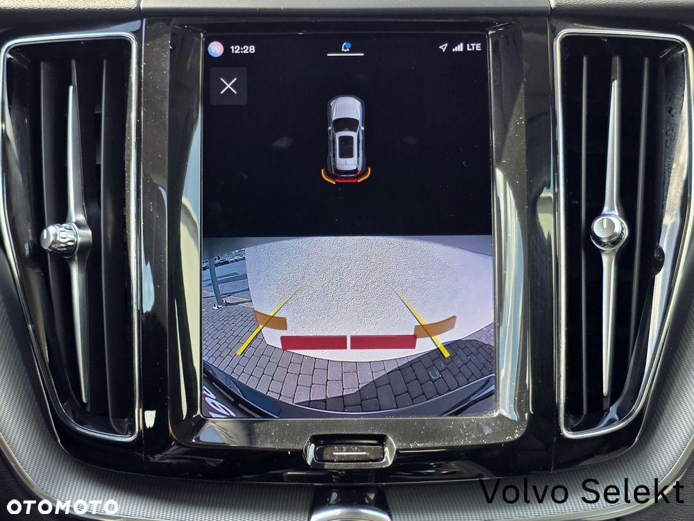 Volvo XC 60 - 32