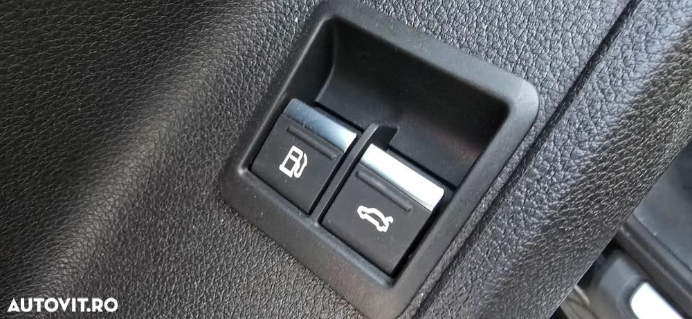 Audi Q3 45 TFSIe ack S tronic S line - 16