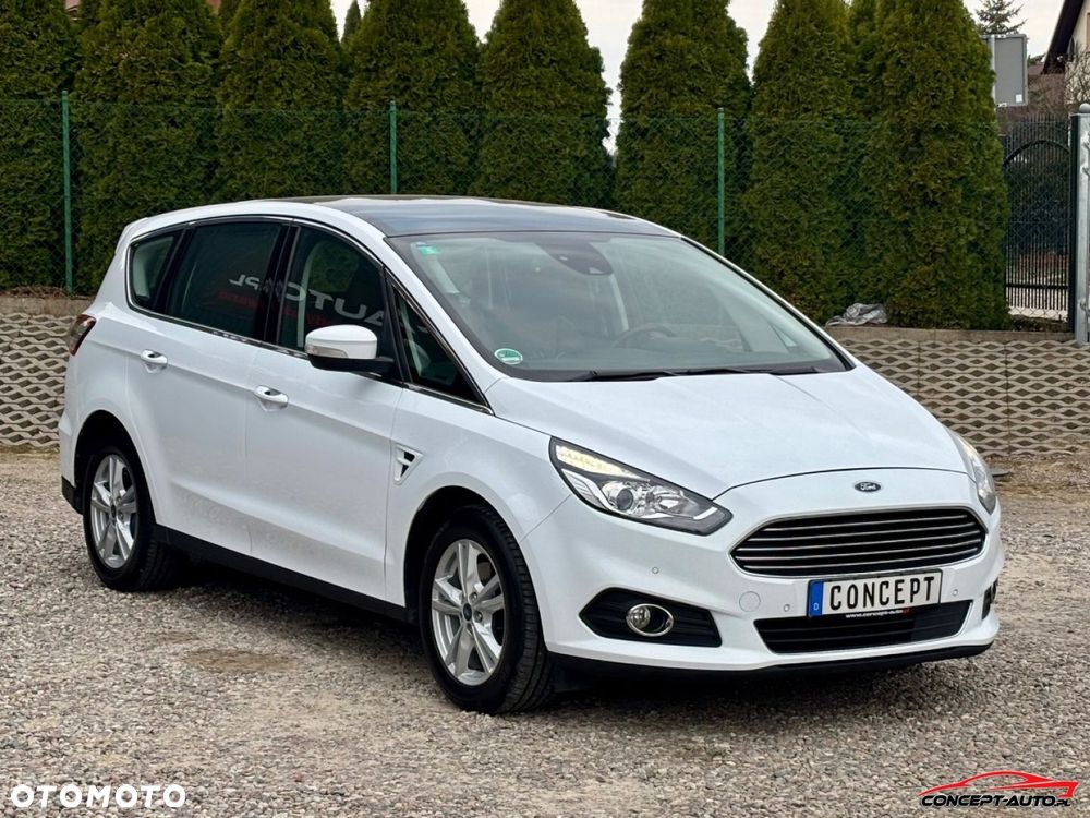 Ford S-Max - 11