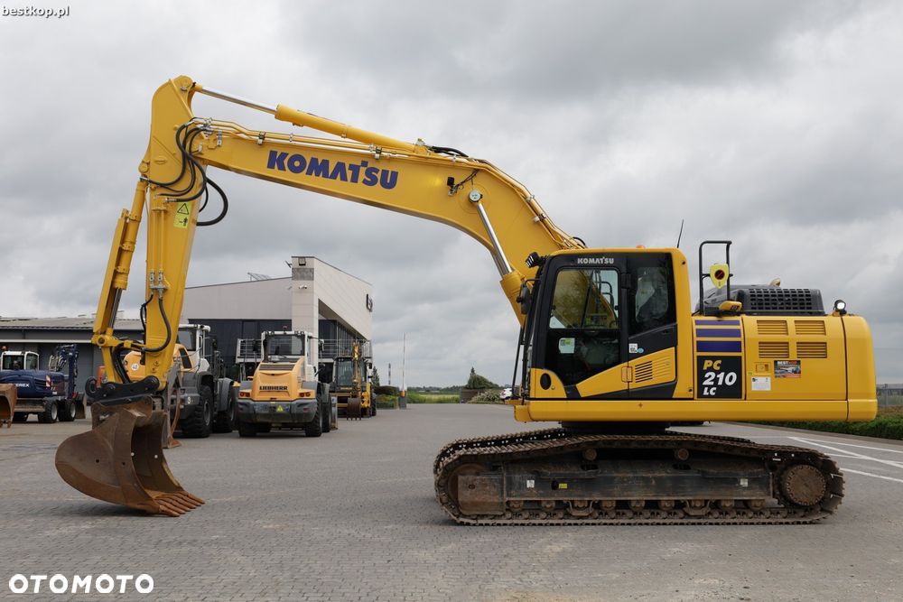 Komatsu PC210LC-11 - 3