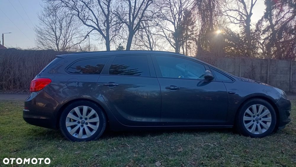Opel Astra 1.6 CDTI Sport - 9
