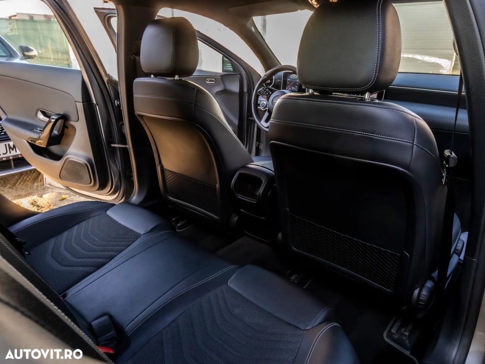 Mercedes-Benz A 180 d Sedan Aut. - 14