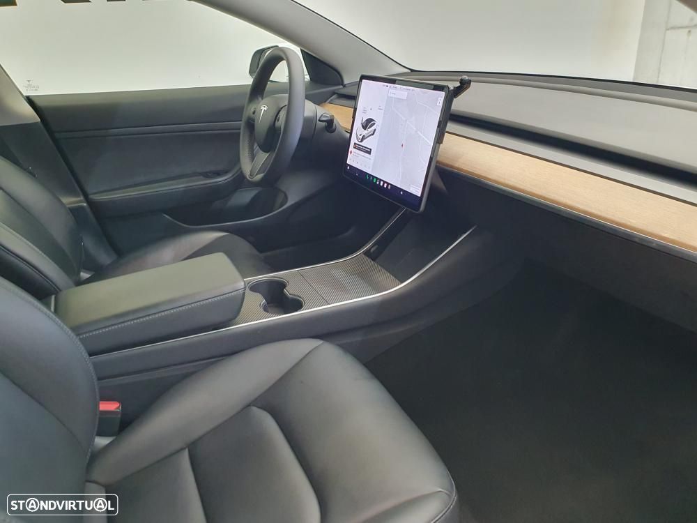 Tesla Model 3 Long Range Tração Traseira - 16