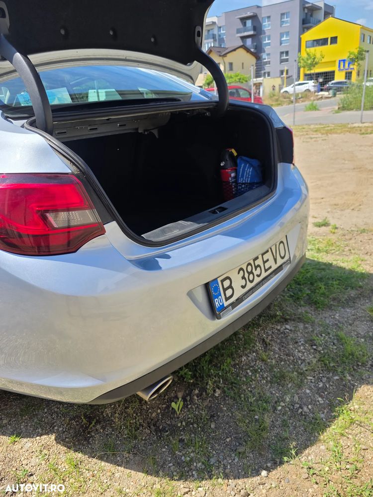 Opel Astra 1.4 Turbo ECOTEC Enjoy - 32