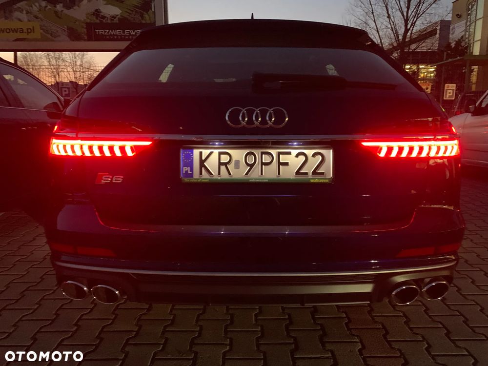 Audi S6 Avant - 11