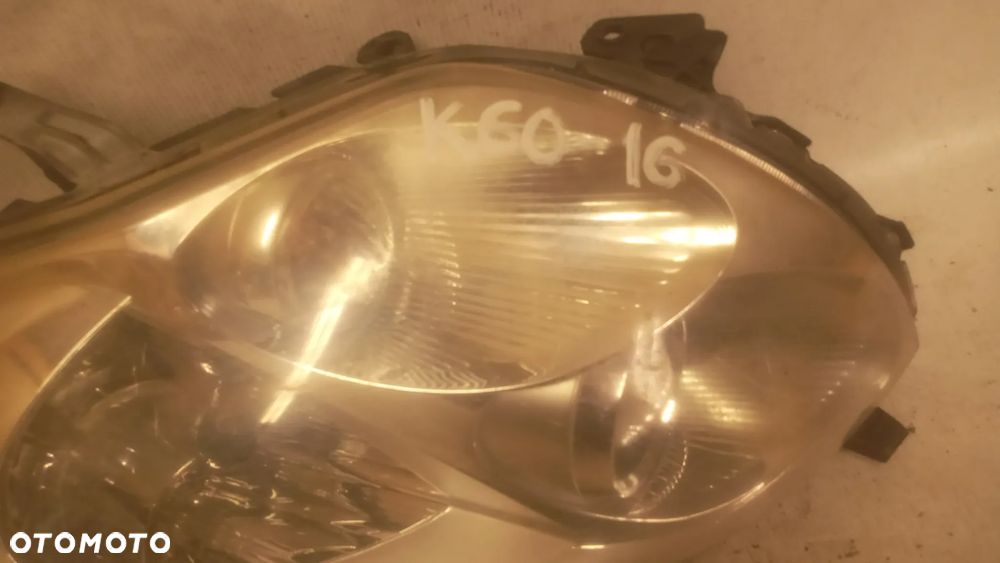 * LAMPA PRZEDNIA PRAWA PRZÓD PRAWO TOYOTA AURIS I - 2