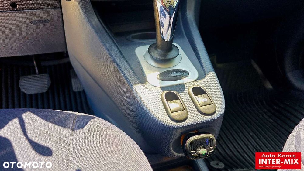 Peugeot 1007 - 18