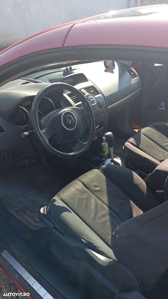 Renault Megane II 1.6 Privilege Aut - 3