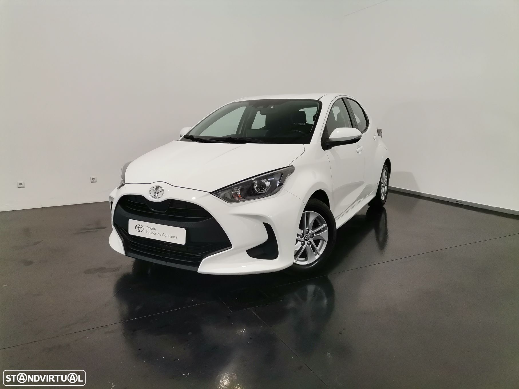 Toyota Yaris 1.0 VVT-i Comfort Plus - 1