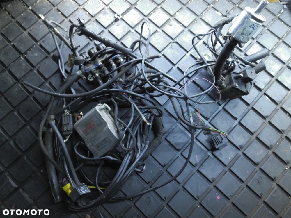 INSTALACJA GAZOWA LPG STAG-4 ECO STEROWNIK POMPA WTRYSKI FILTR PRZEWODY CZUJNIKI POSIADAM 2SZT - 8