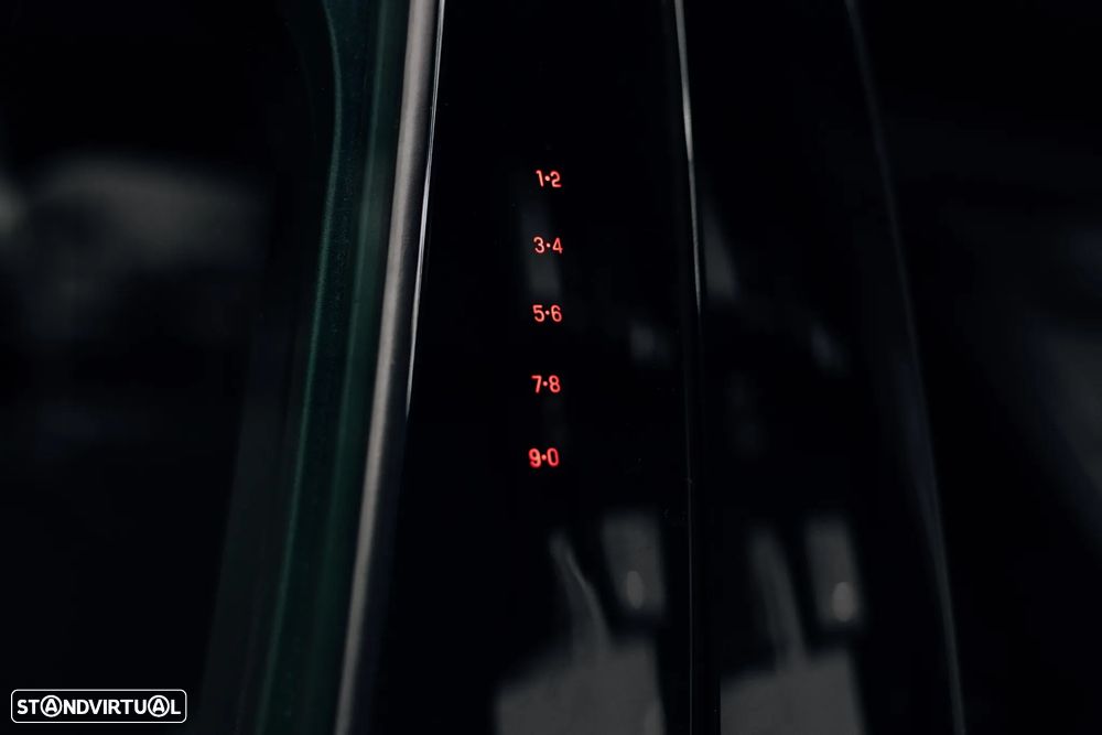 Ford Mustang Mach-E Standard - 13