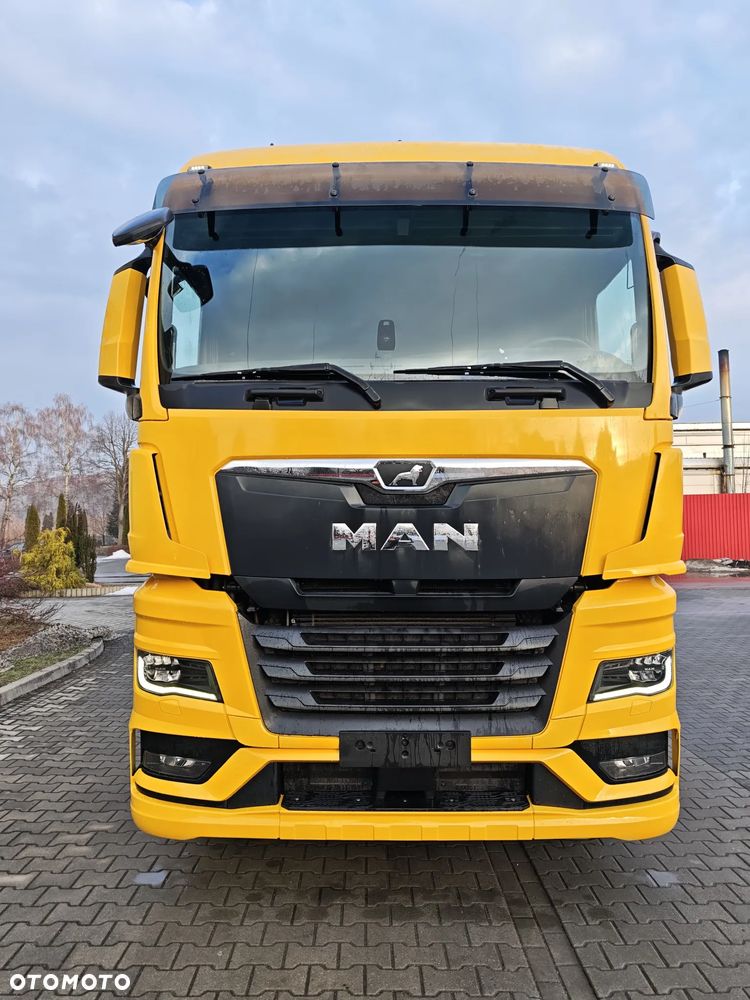 MAN TGX 26.470 6X2 oś skrętna rama do zabudowy - 6