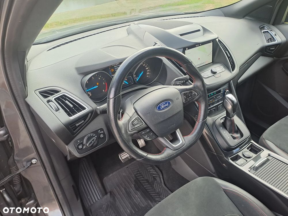 Ford Kuga 2.0 TDCi 4x4 ST-Line - 13