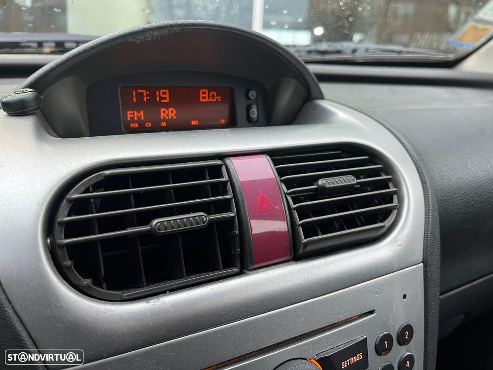 Opel Corsa 1.3 CDTI First - 21