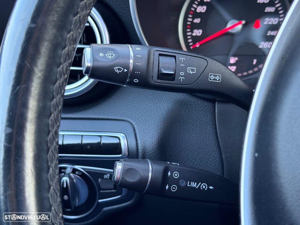 Mercedes-Benz GLC 250 d 4Matic 9G-TRONIC AMG Line - 17