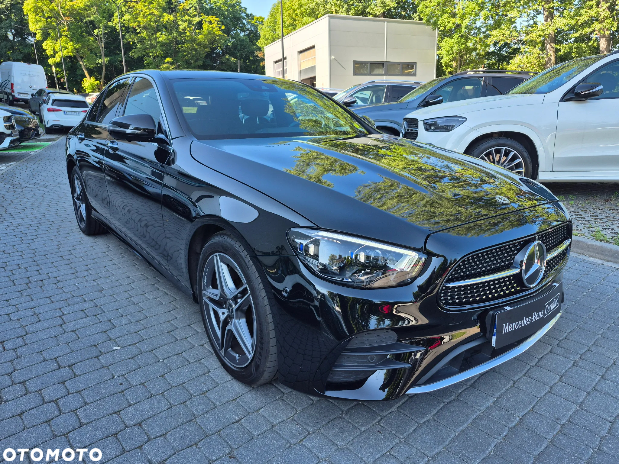 Mercedes-Benz Klasa E 220 d 4-Matic - 13