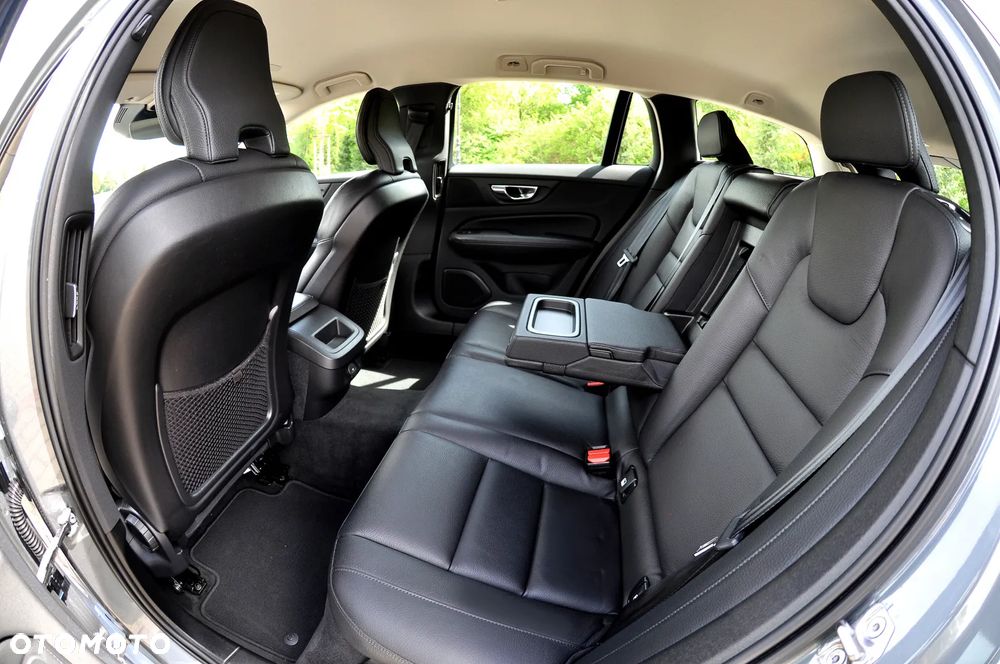 Volvo V60 B3 B Geartronic Momentum Pro - 18