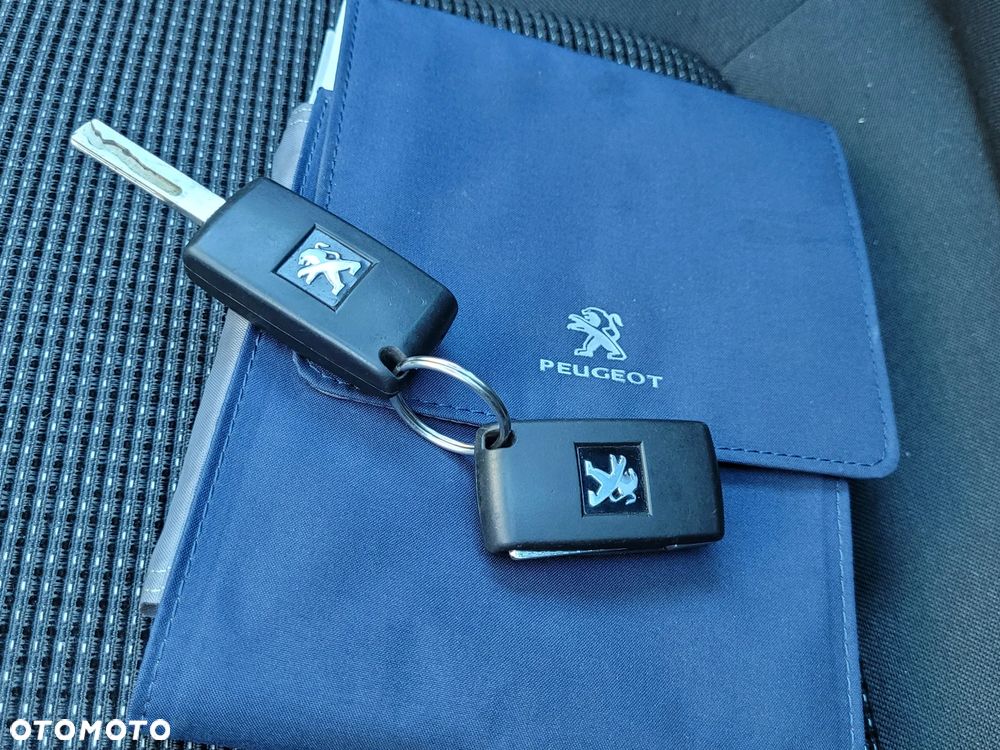 Peugeot 5008 BlueHDi 150 Allure - 17