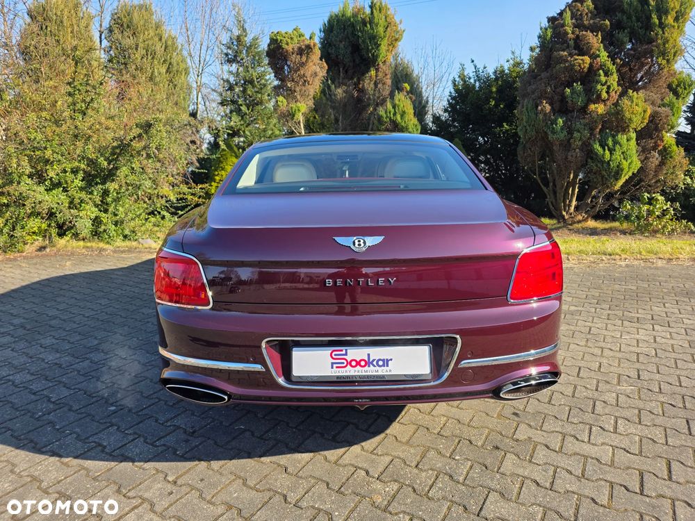 Bentley Flying Spur - 8