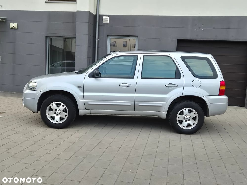 Ford Maverick 3.0 V6 Limited - 18