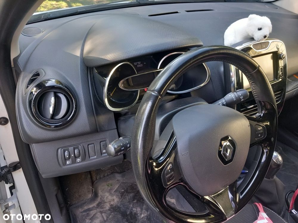 Renault Clio - 9