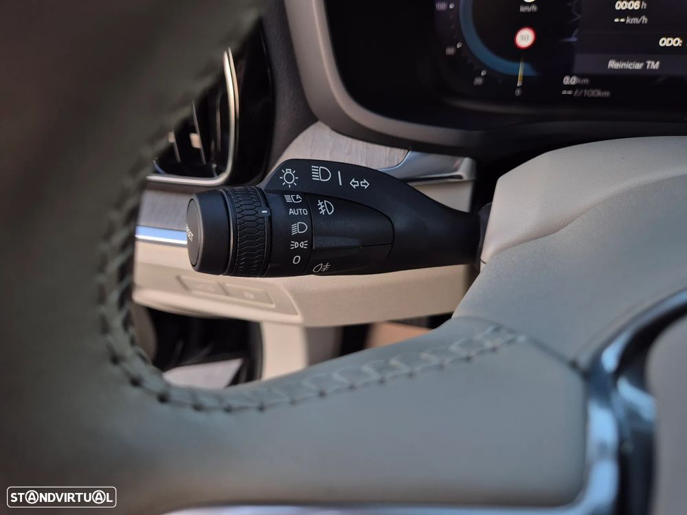 Volvo V60 2.0 T6 AWD TE Core - 15