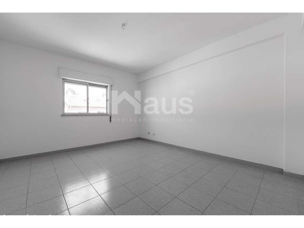 T3 Bairro do Esteval - Grande imagem: 5/15