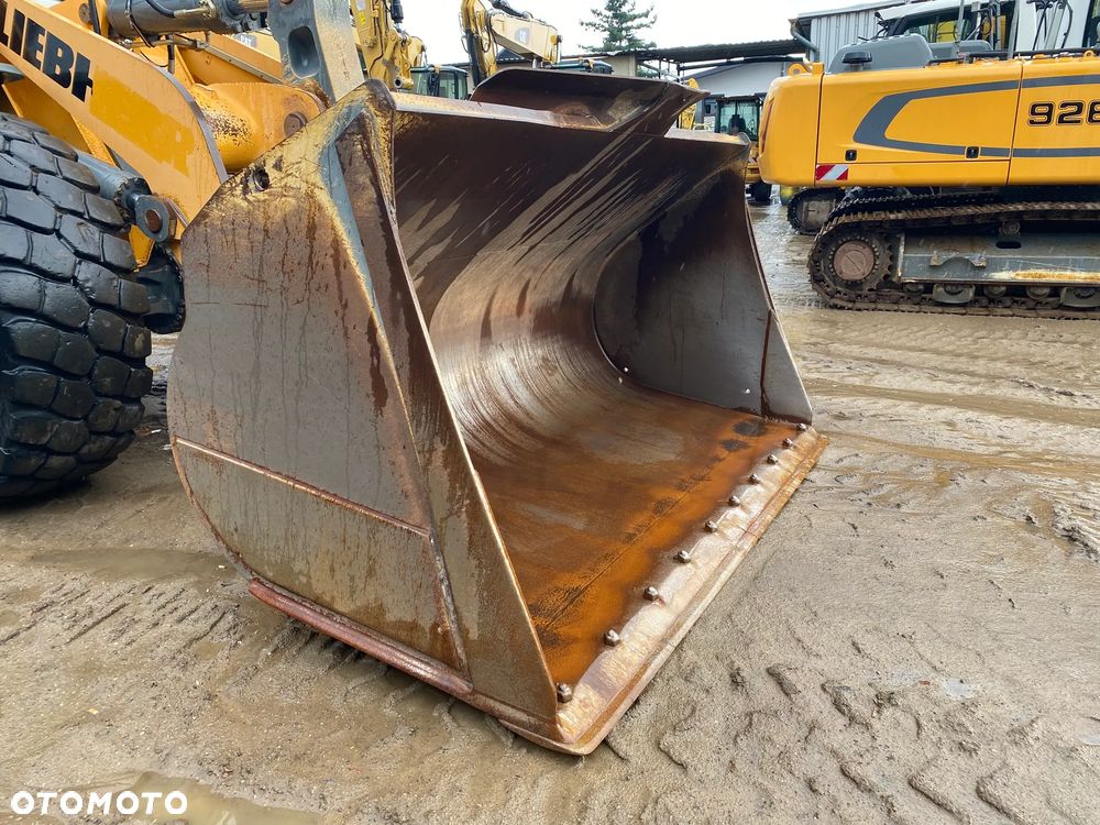 Liebherr L566, 2015 ROK, 11000 MTH, OPONY 70% DOBRE, Z NIEMIEC - 27
