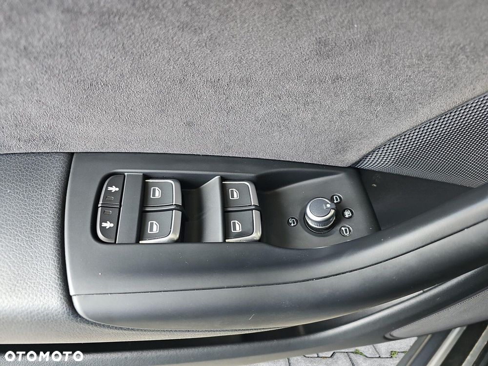 Audi Q3 - 24