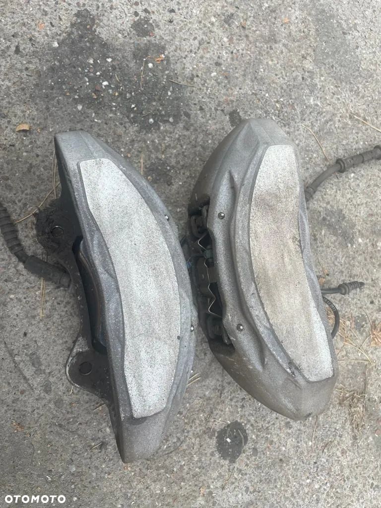 zacisk zaciski mercedes w222 brembo prawy 20b40008001a  kompletny - 1
