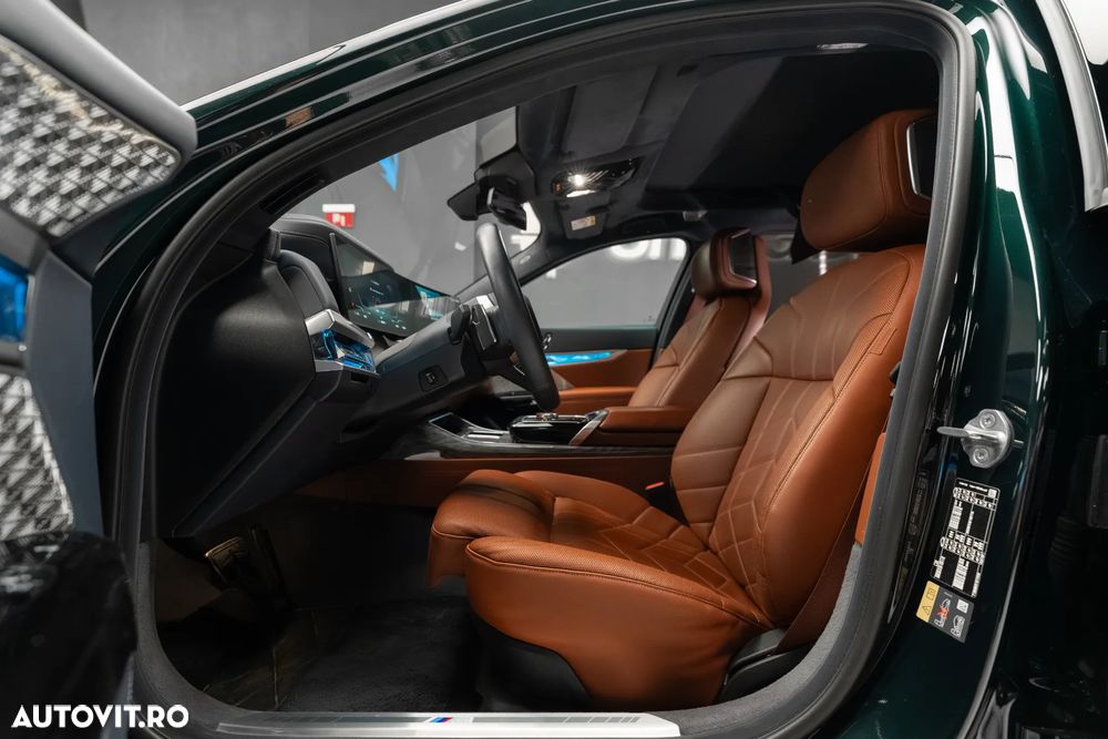BMW i7 - 13