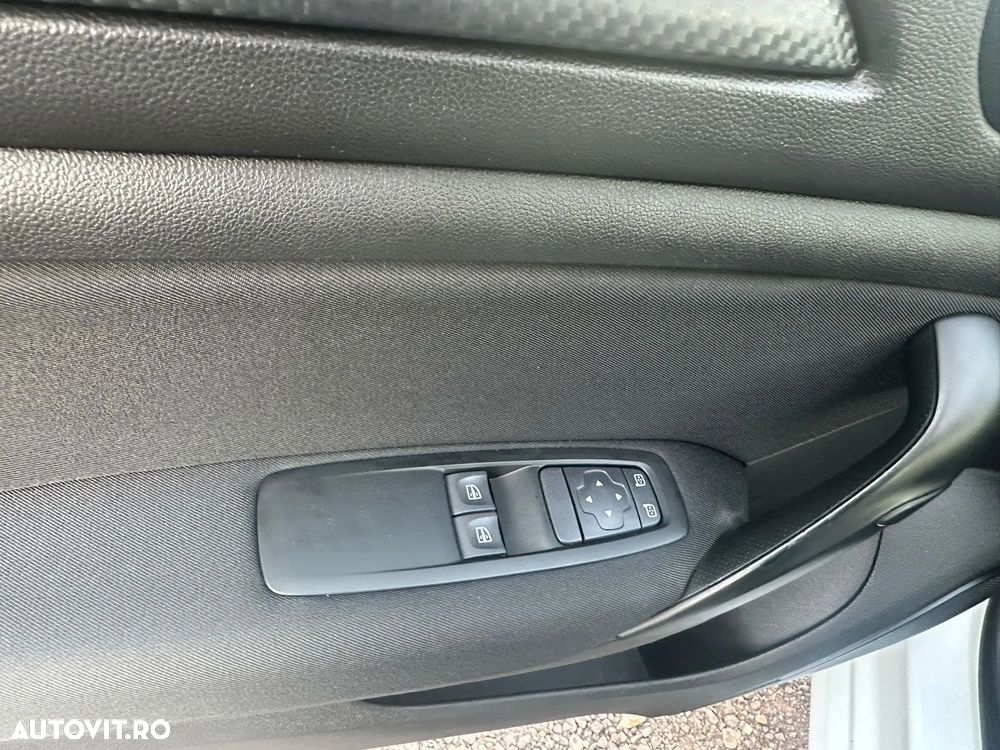 Renault Megane Estate TCe GPF Life - 9