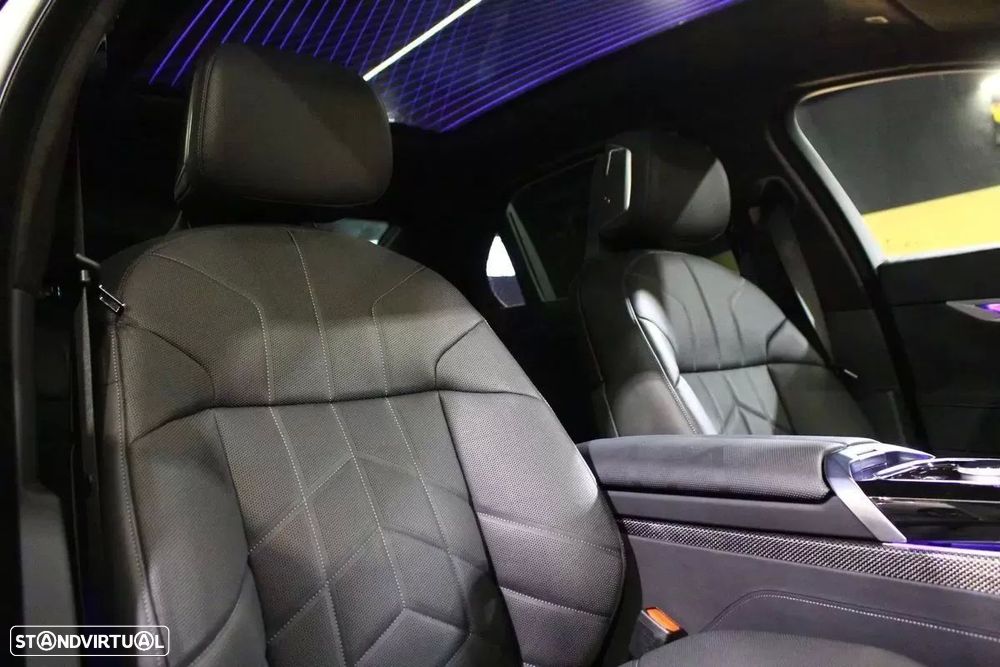 BMW i7 eDrive50 - 18