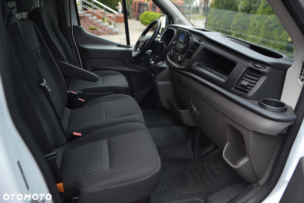 Ford Transit L4H3 RWD Trend - 26