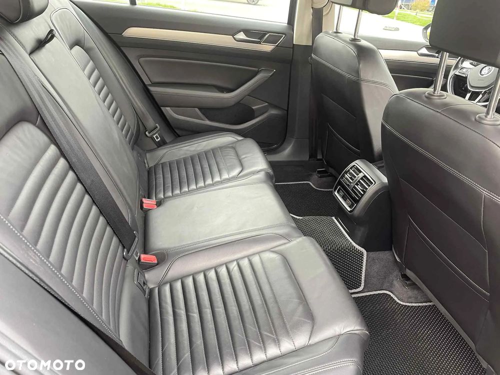 Volkswagen Passat 2.0 TDI BMT Highline - 10