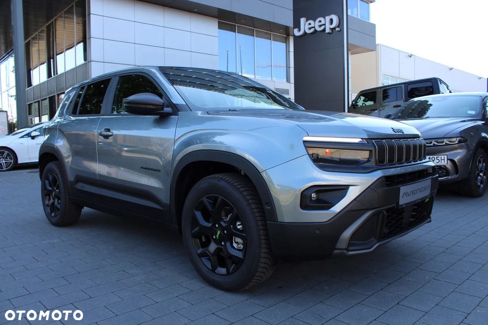 Jeep Avenger 1.2 T3 mHEV Overland 4xe eDCT6 - 10
