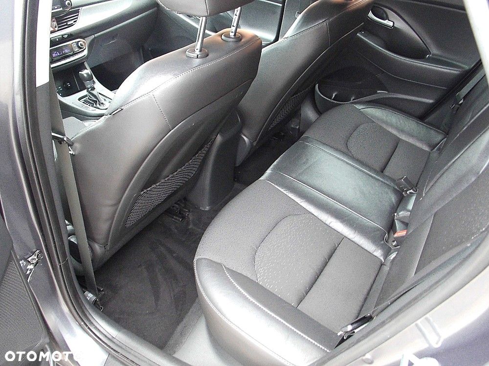Hyundai i30 1.6 CRDI Premium DCT - 6