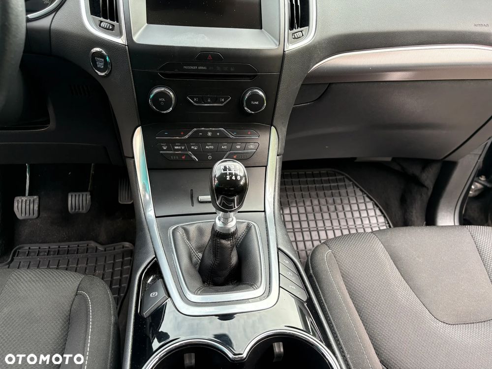Ford S-Max 2.0 EcoBlue Titanium - 15