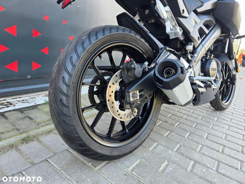Yamaha MT - 19