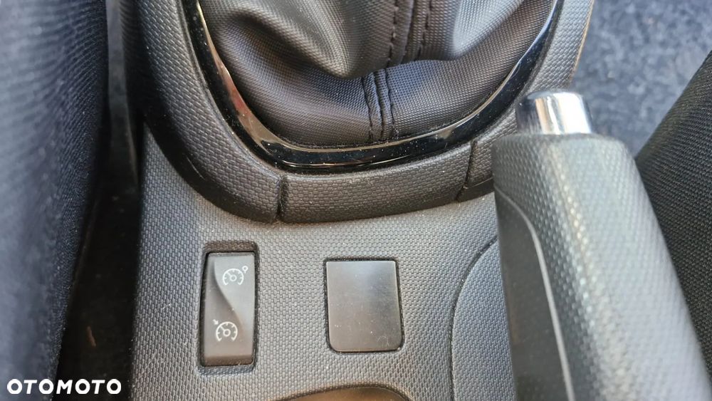 Renault Clio 1.2 16V Business - 11