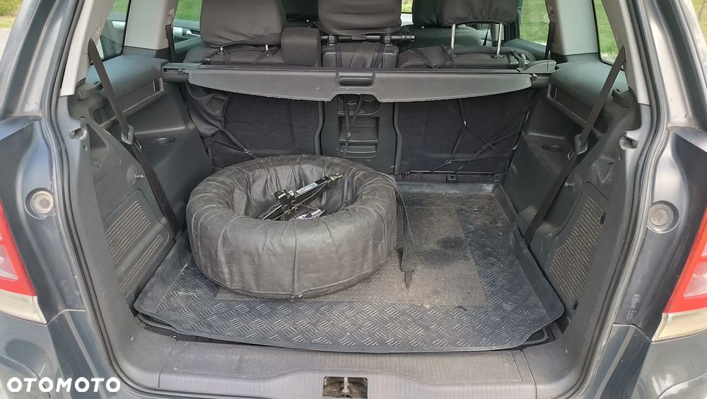 Opel Zafira 1.8 - 13