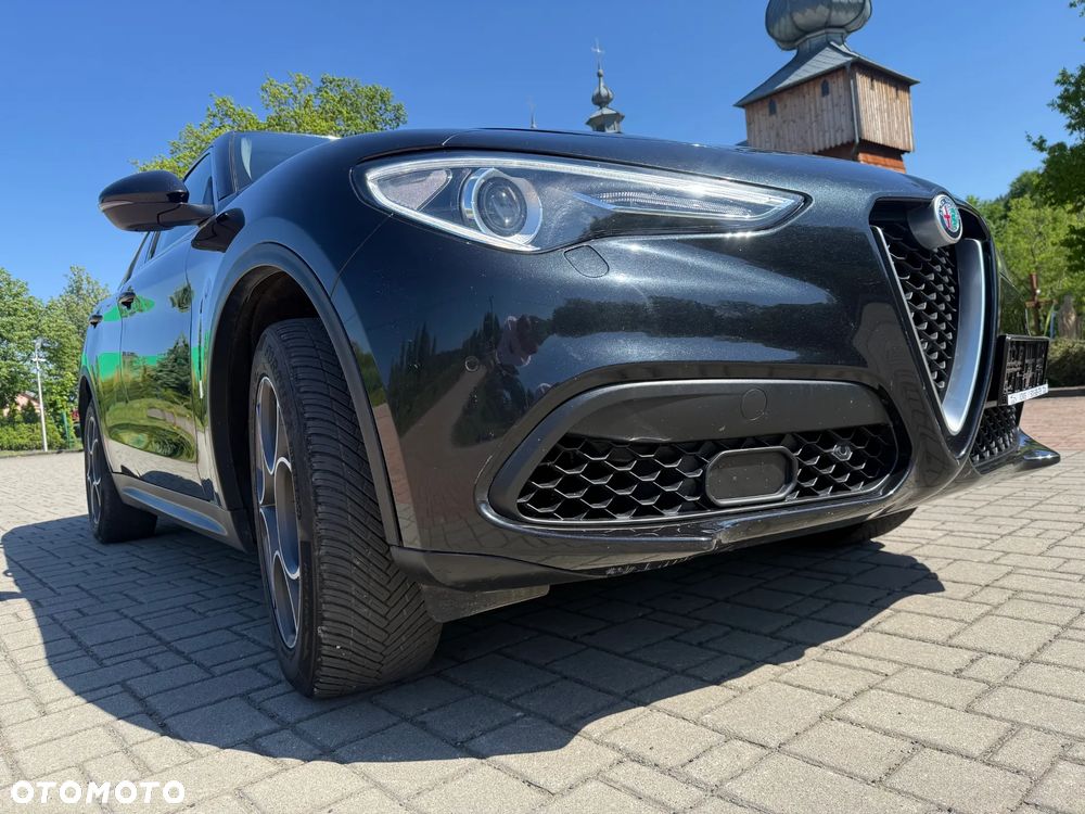 Alfa Romeo Stelvio 2.0 Turbo 16V AT8-Q4 Lusso Ti - 10
