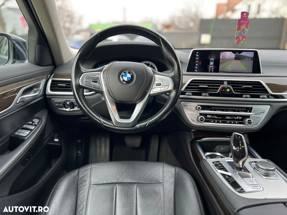 BMW Seria 7 730d xDrive - 14