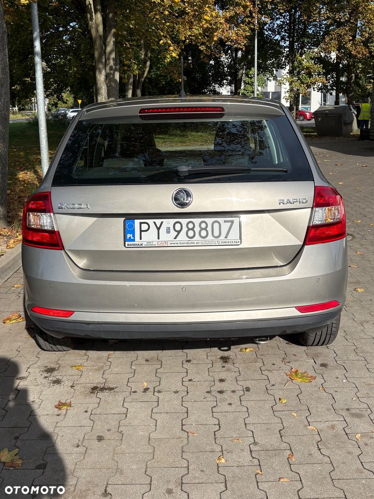 Skoda Rapid 2015 photo 2