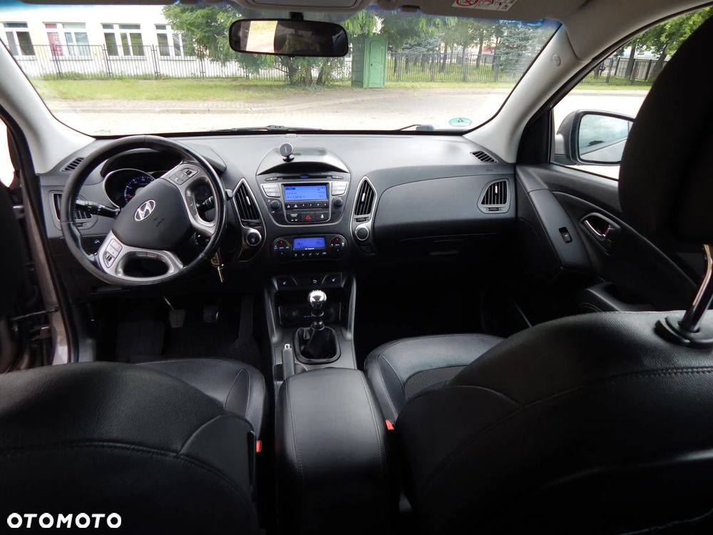 Hyundai ix35 1.6 2WD UEFA EURO 2012 Edition - 19