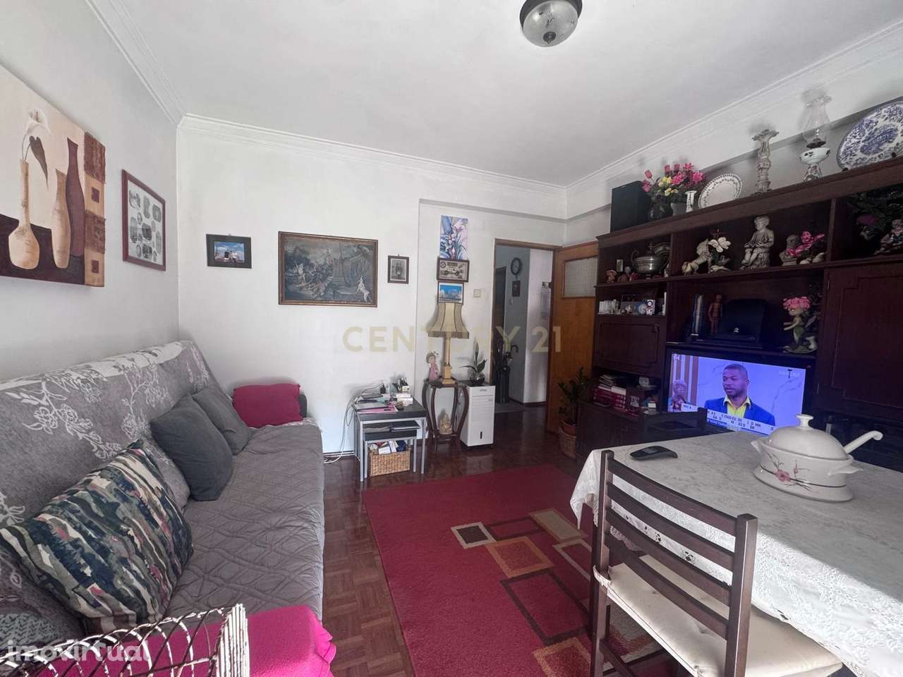 Oportunidade de Investimento em Queluz – Duplex transformado em dois T - Grande imagem: 4/16