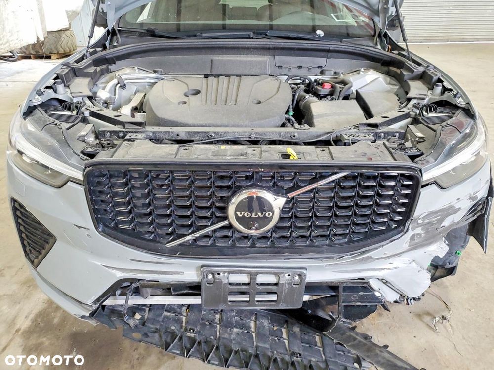 Volvo XC 60 B5 B AWD Geartronic Momentum Pro - 14