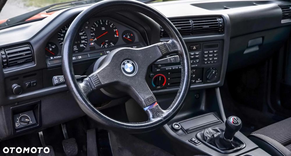 BMW M3 Standard - 8