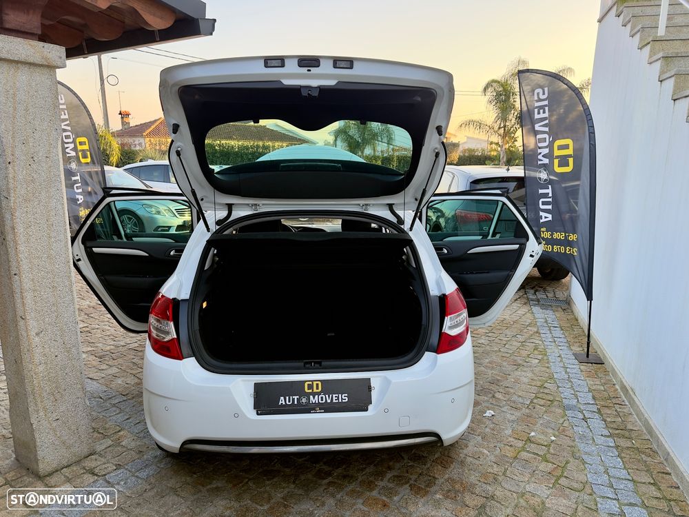 Citroën C4 e-HDi 110 EGS6 Stop/Start System Exclusive - 33